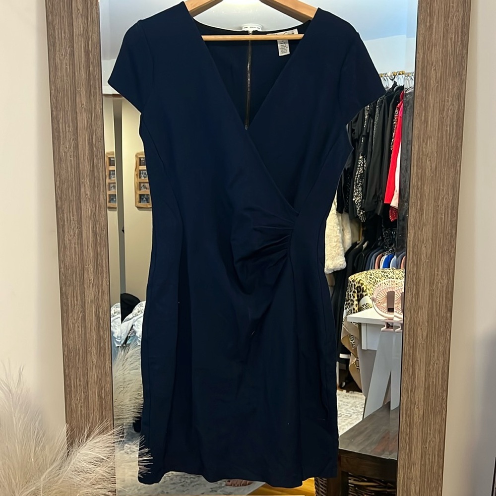 Stretchy navy dress with gorgeous zipper in back